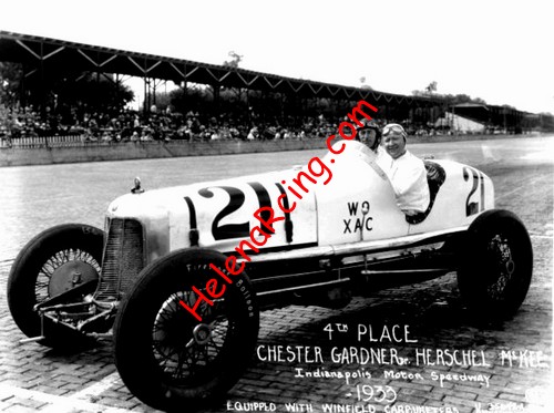 Indy 1933-Mechanic of GARDNER (NS).jpg