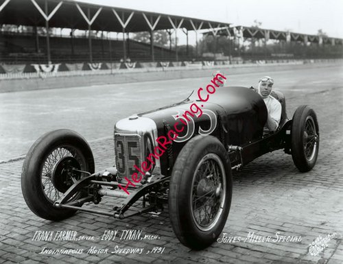 Indy 1931-Mechanic of Frank FARMER (NS).jpg